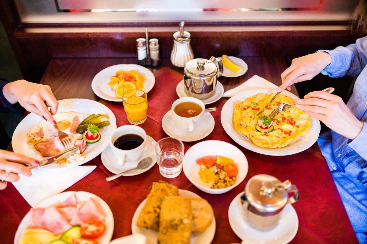 Royal Marianske Lazne Hotel Ngoại thất bức ảnh