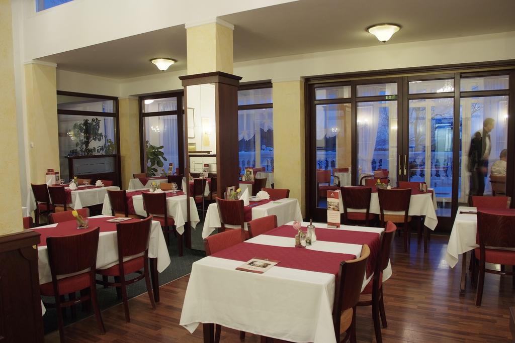 Royal Marianske Lazne Hotel Ngoại thất bức ảnh