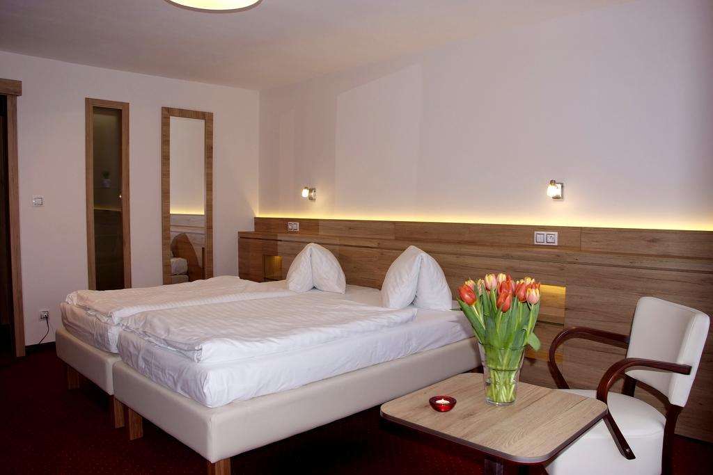 Royal Marianske Lazne Hotel Ngoại thất bức ảnh
